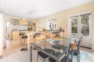 Photo 11- click for photo gallery